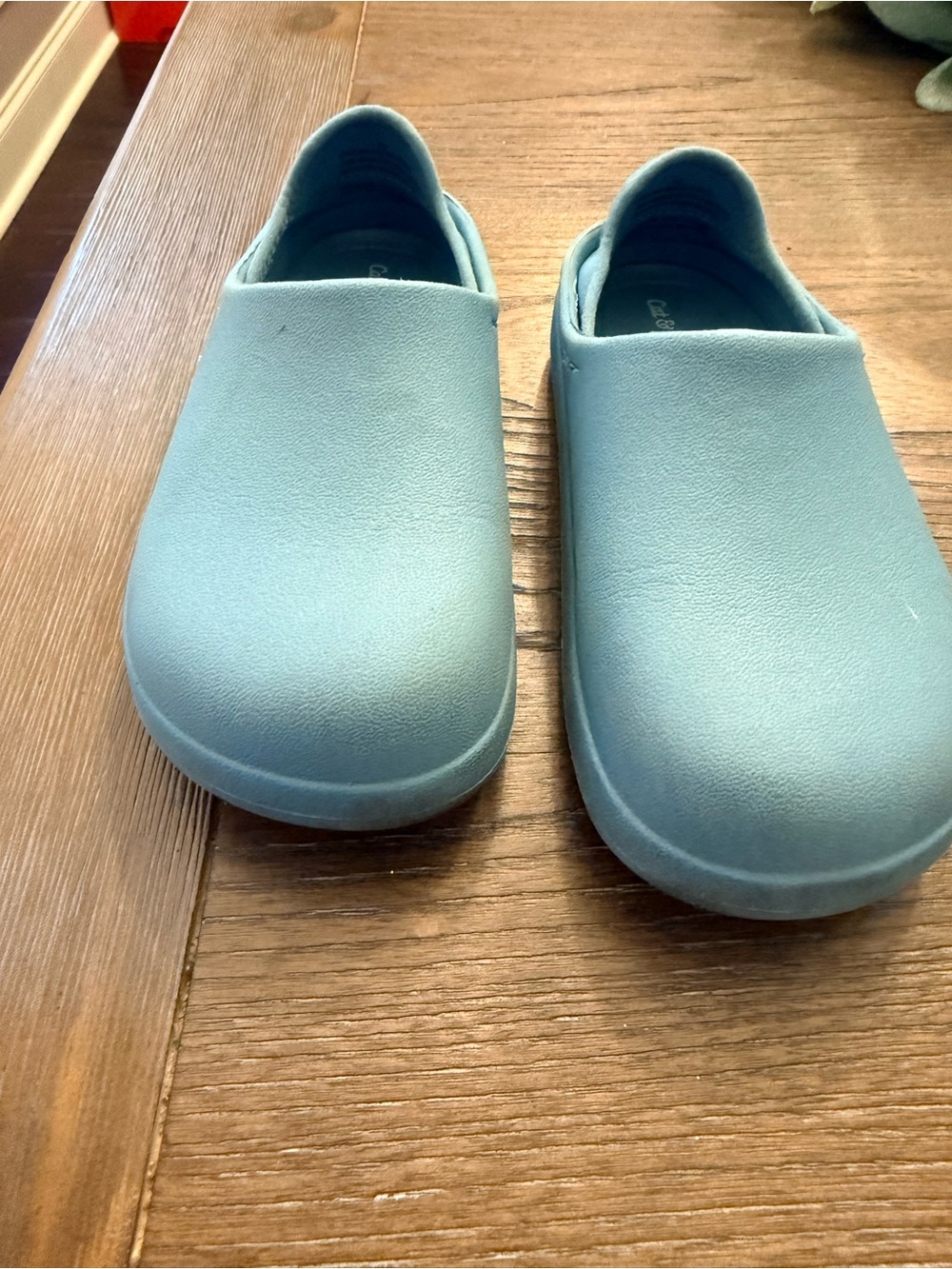 Cat & Jack Light Blue Slip-On Kids Clogs Soft back 10T